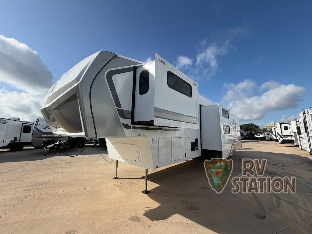 2027 Alliance Rv Avenue 39MBR in lorena TX