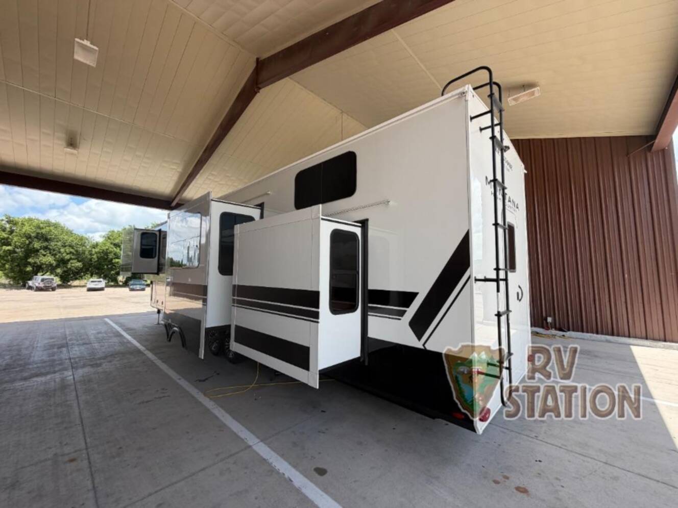 A photo of this 2027 Keystone Rv Montana High Country 391TB