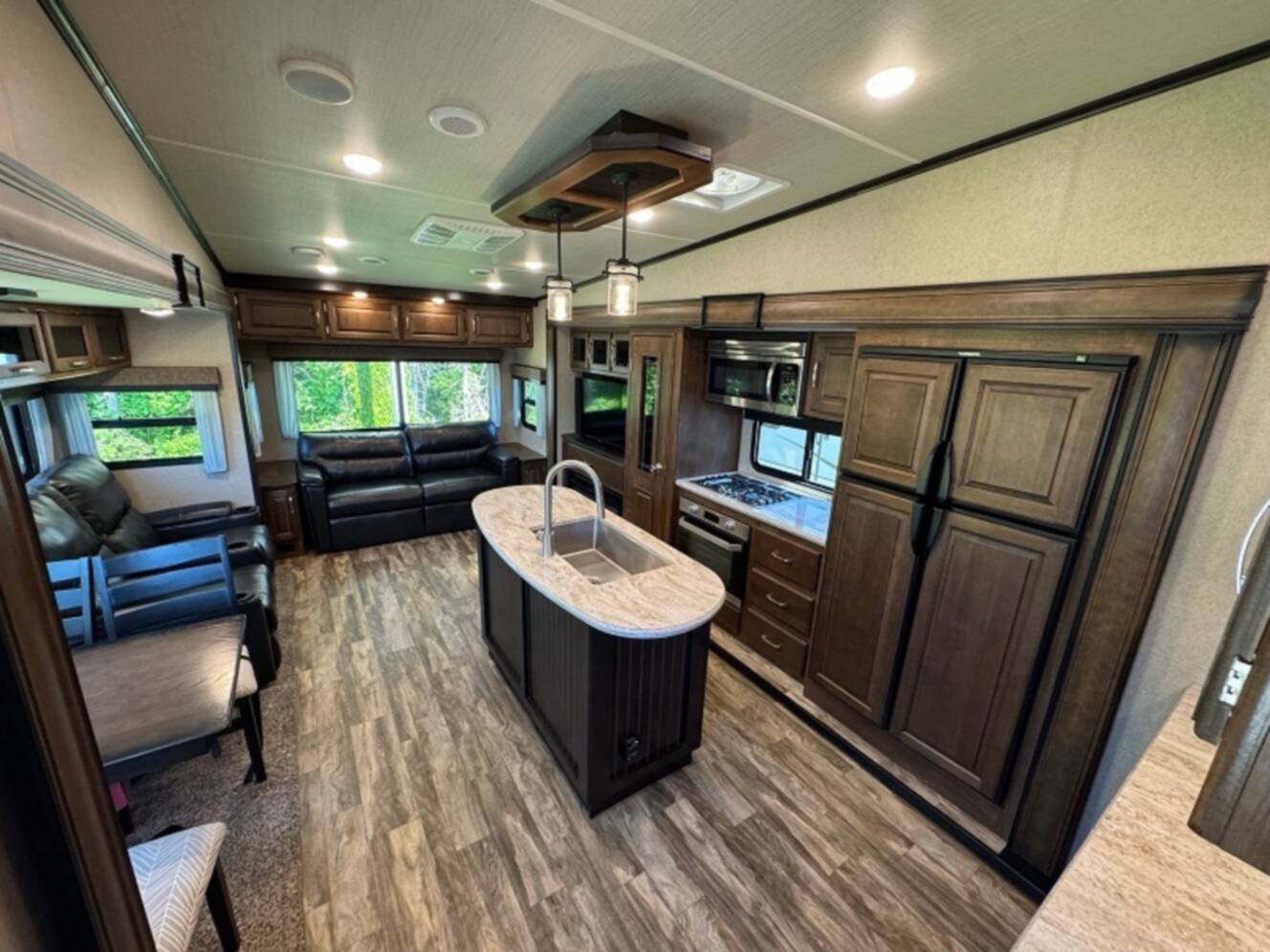 A photo of this 2020 Grand Design Reflection 337RLS