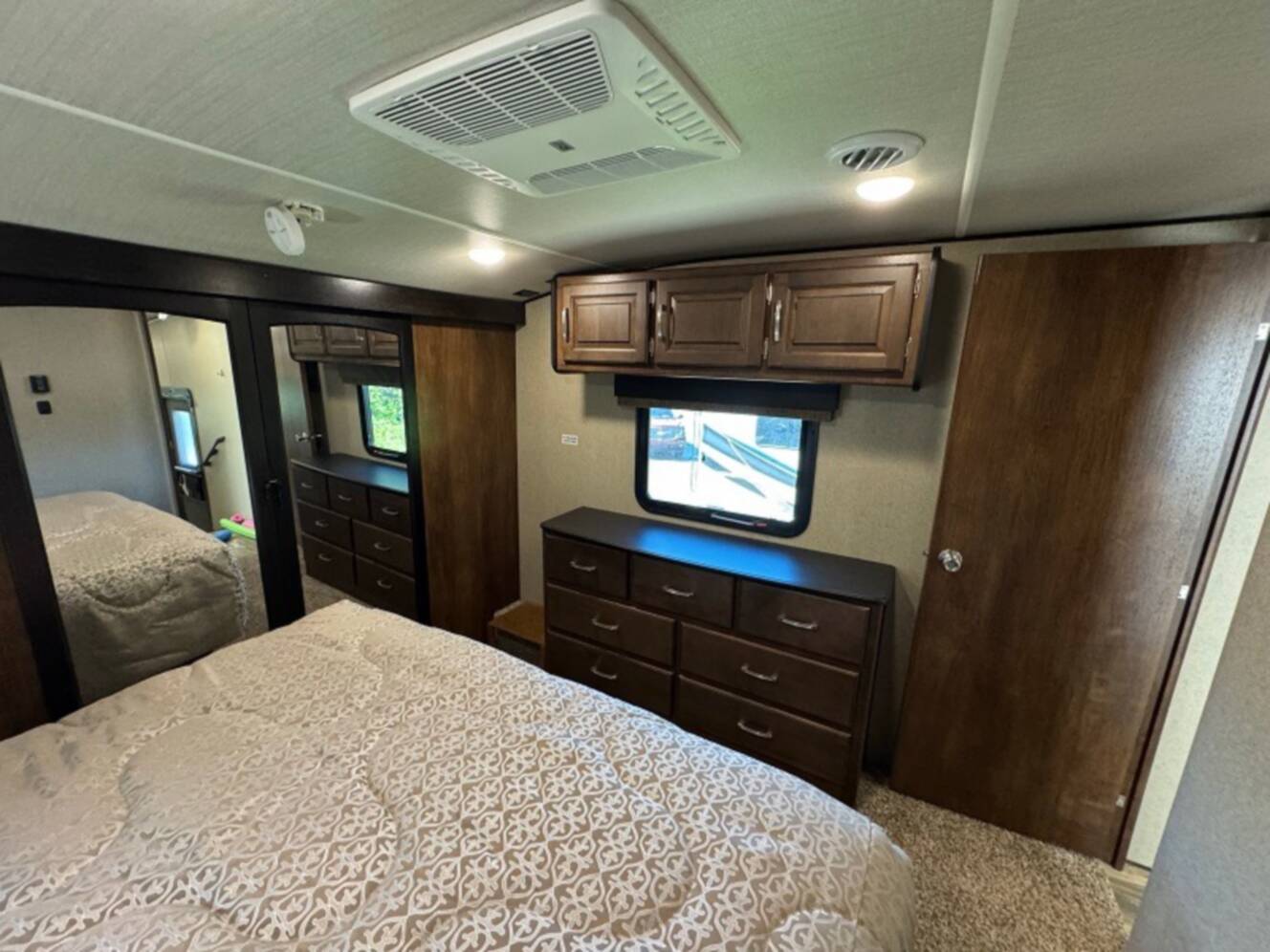 A photo of this 2020 Grand Design Reflection 337RLS