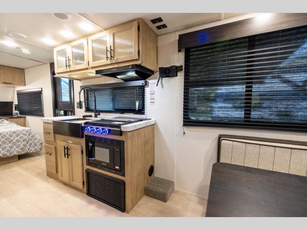 2027 Forest River Rv Cherokee Grey Wolf 20RDSE in sterling heights MI
