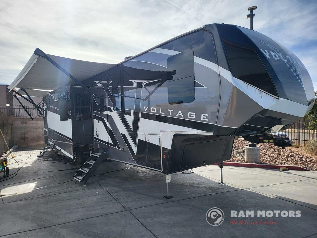 2021 Dutchmen Rv Voltage 4225 in albuquerque NM