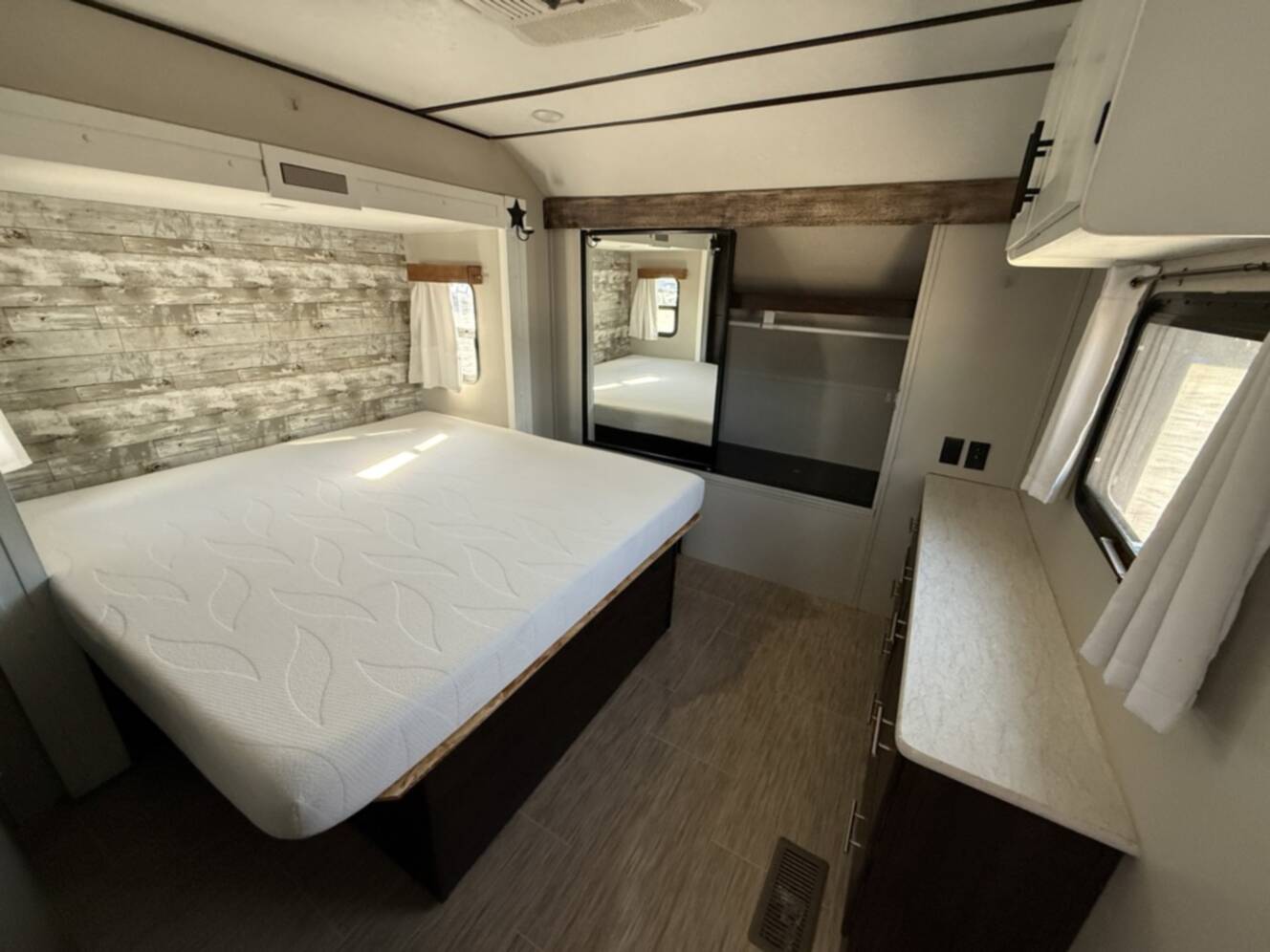 A photo of this 2019 Prime Time Rv LaCrosse 3311 RK