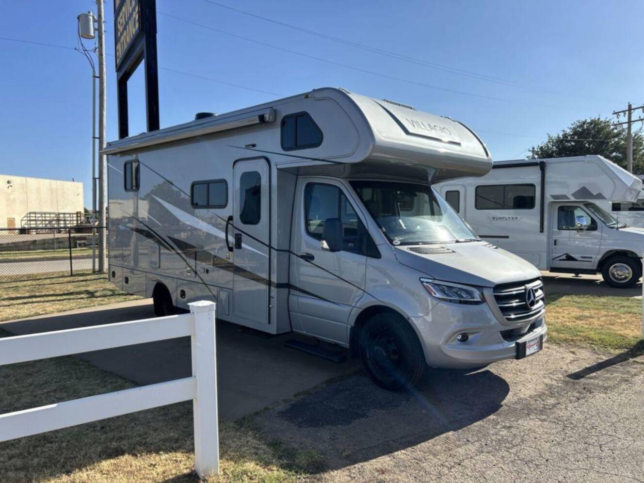 A photo of this 2027 Renegade Villagio 25FWC