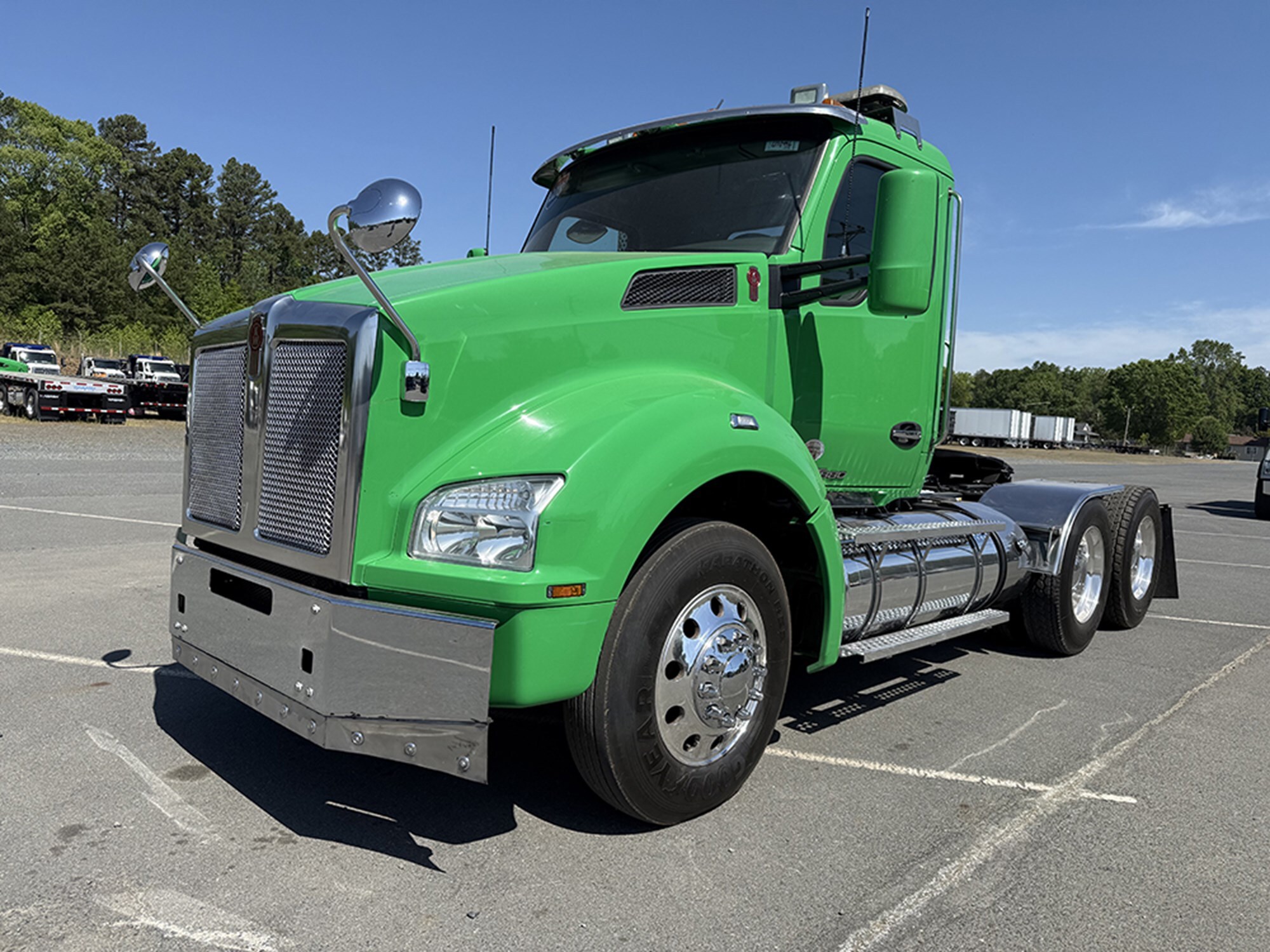 2018 KENWORTH T880 in Chester, VA