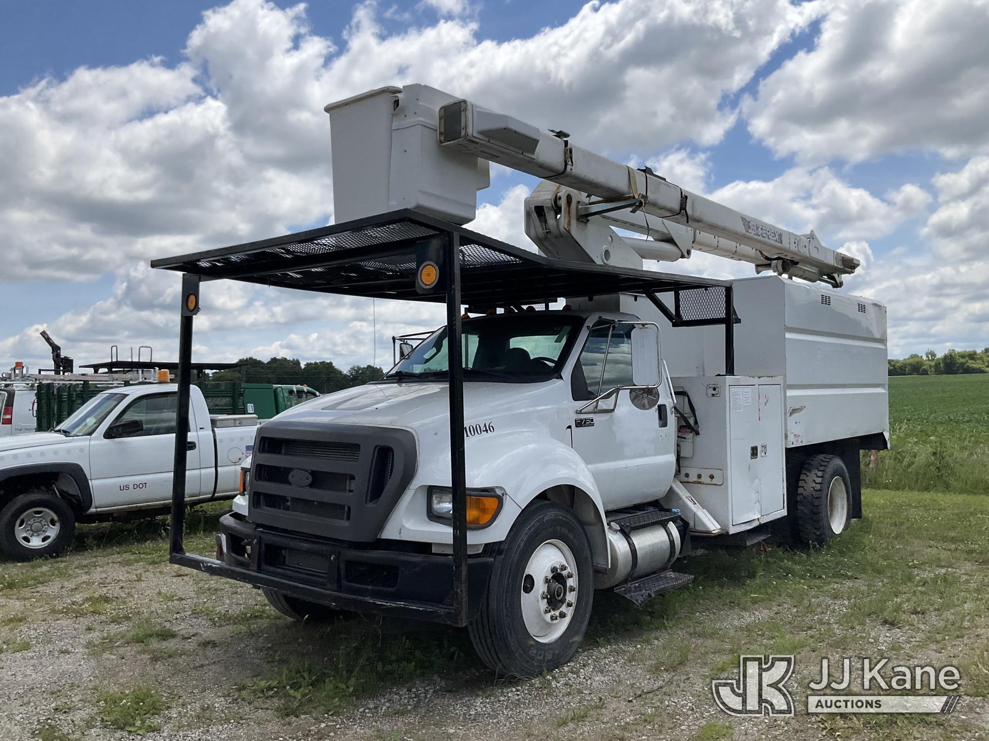 2013 FORD F750 in Charlotte, MI