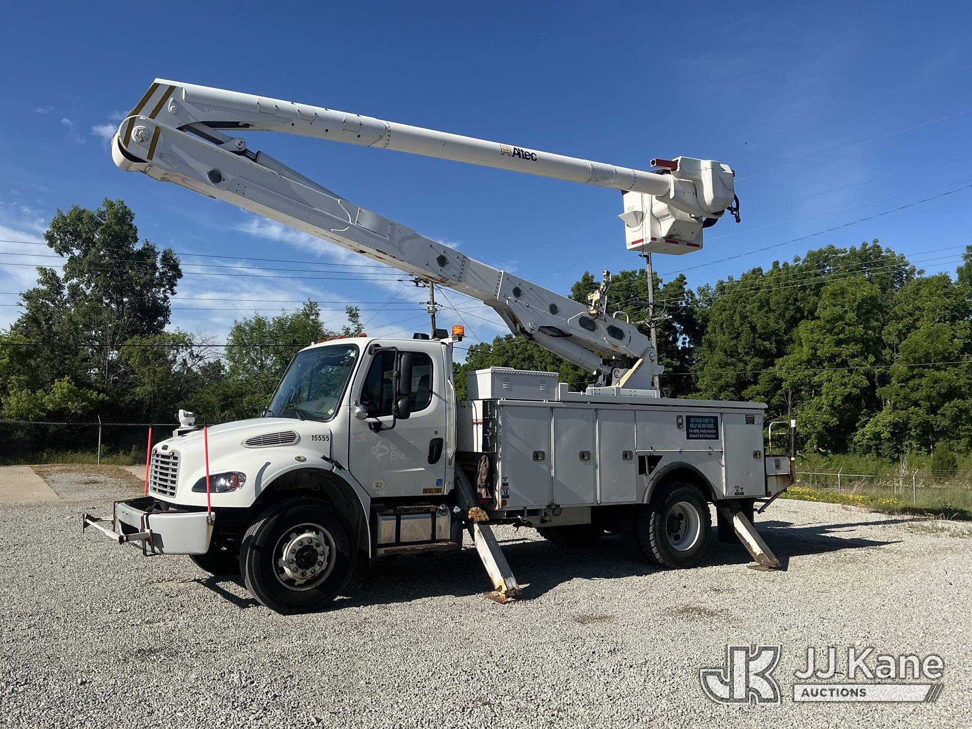 2015 FREIGHTLINER BUSINESS CLASS M2 106 in Fort Wayne, IN