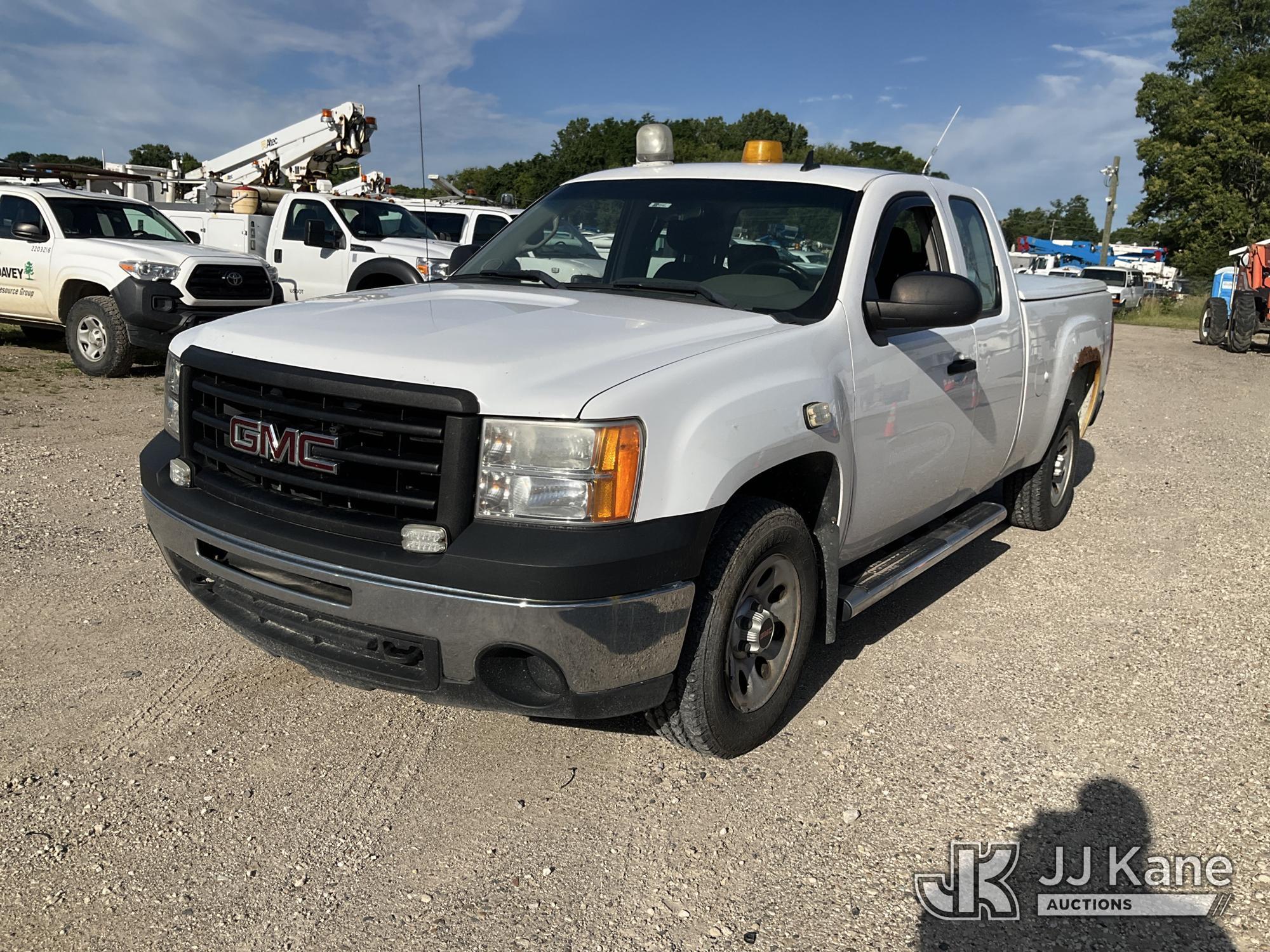 2012 GMC SIERRA in Charlotte, MI