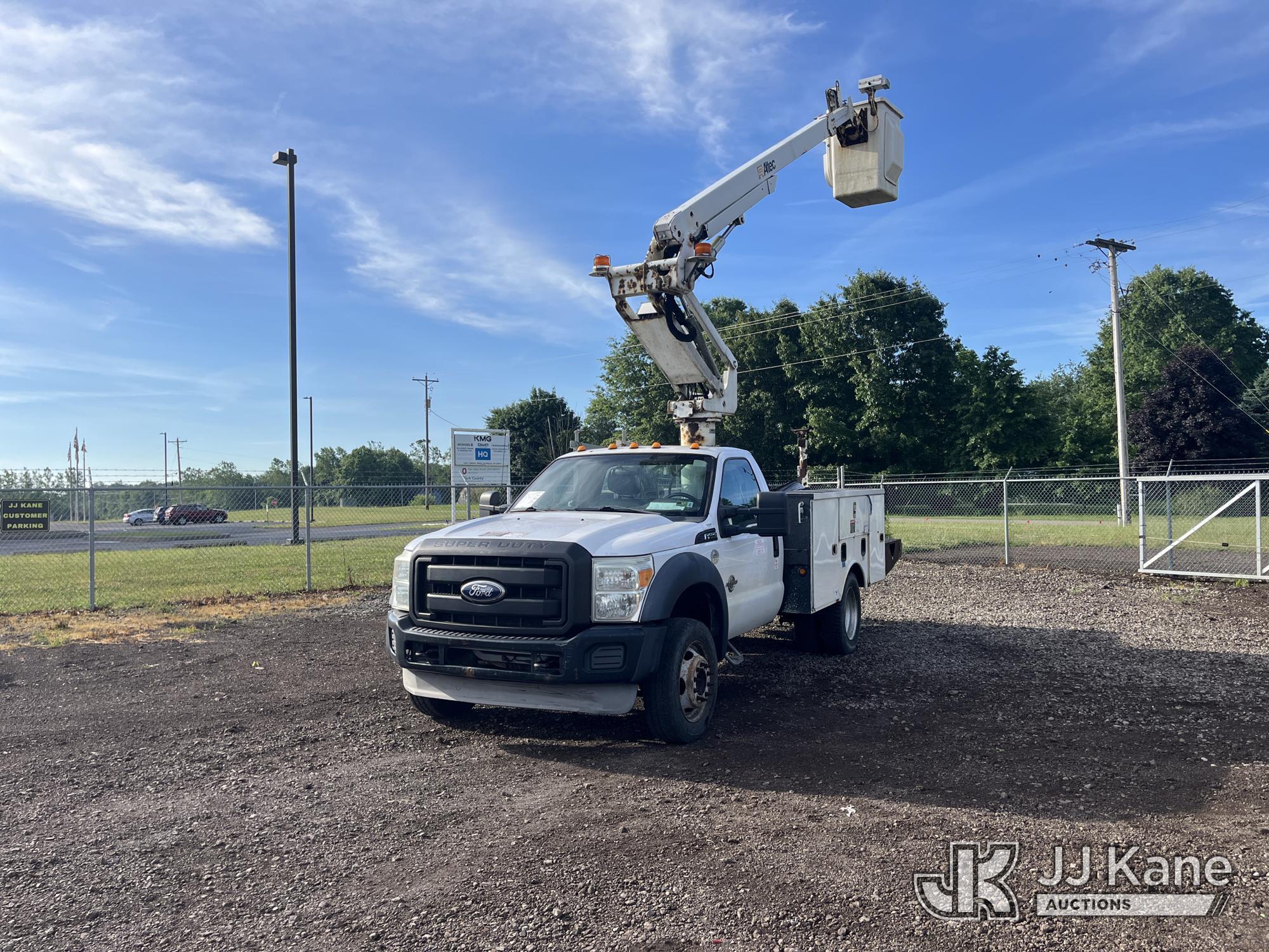 2011 Ford F-450 SD in Louisville, OH