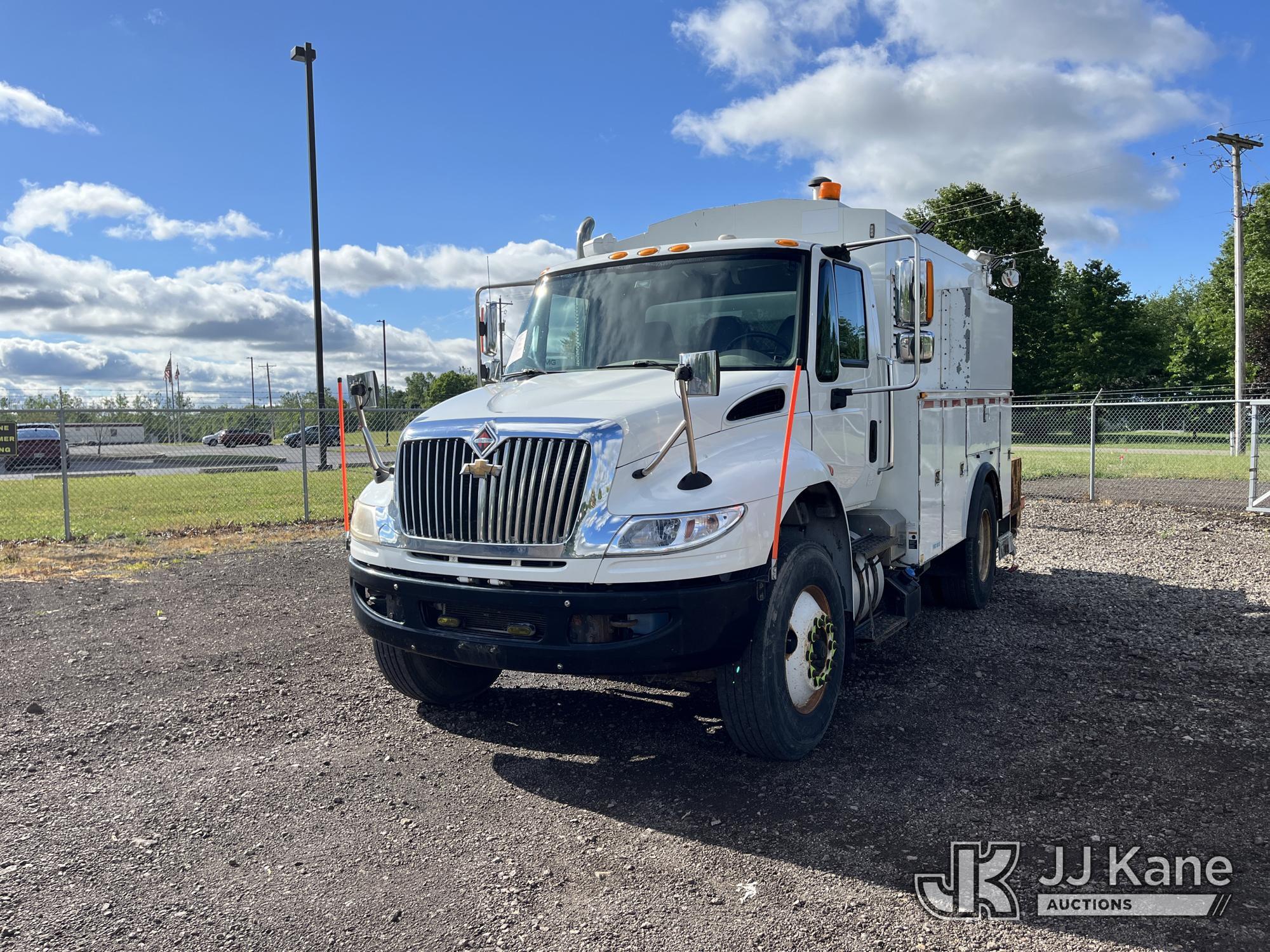 2016 International 4400 in Louisville, OH