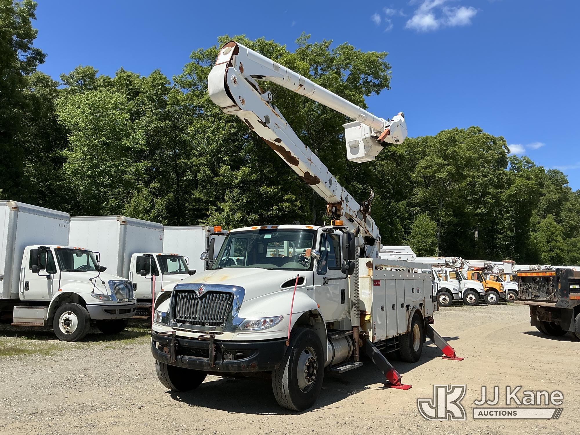 2013 International Durastar 4300 in Shrewsbury, MA