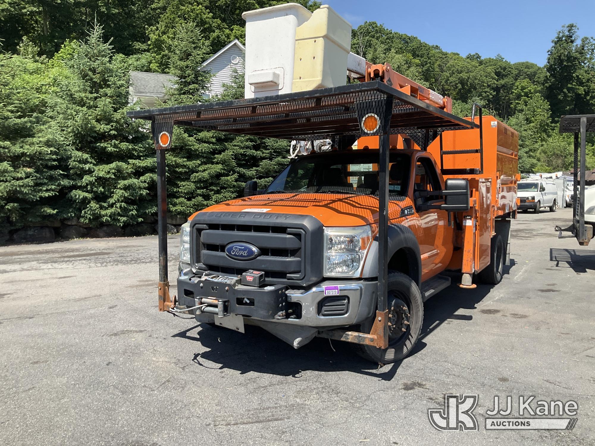 2013 Ford F550 4x4 in Branchville, NJ