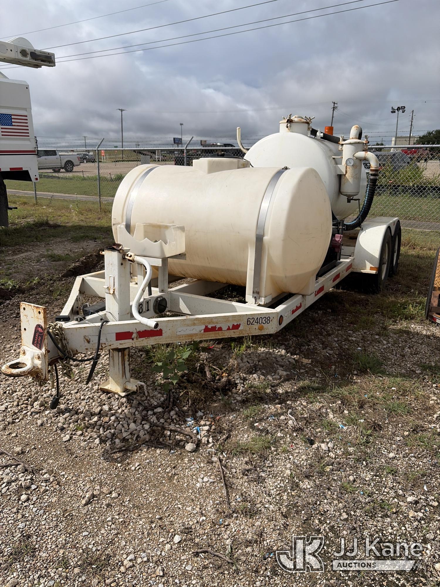 2006 Loxtor Vac Trailer in Waxahachie, TX