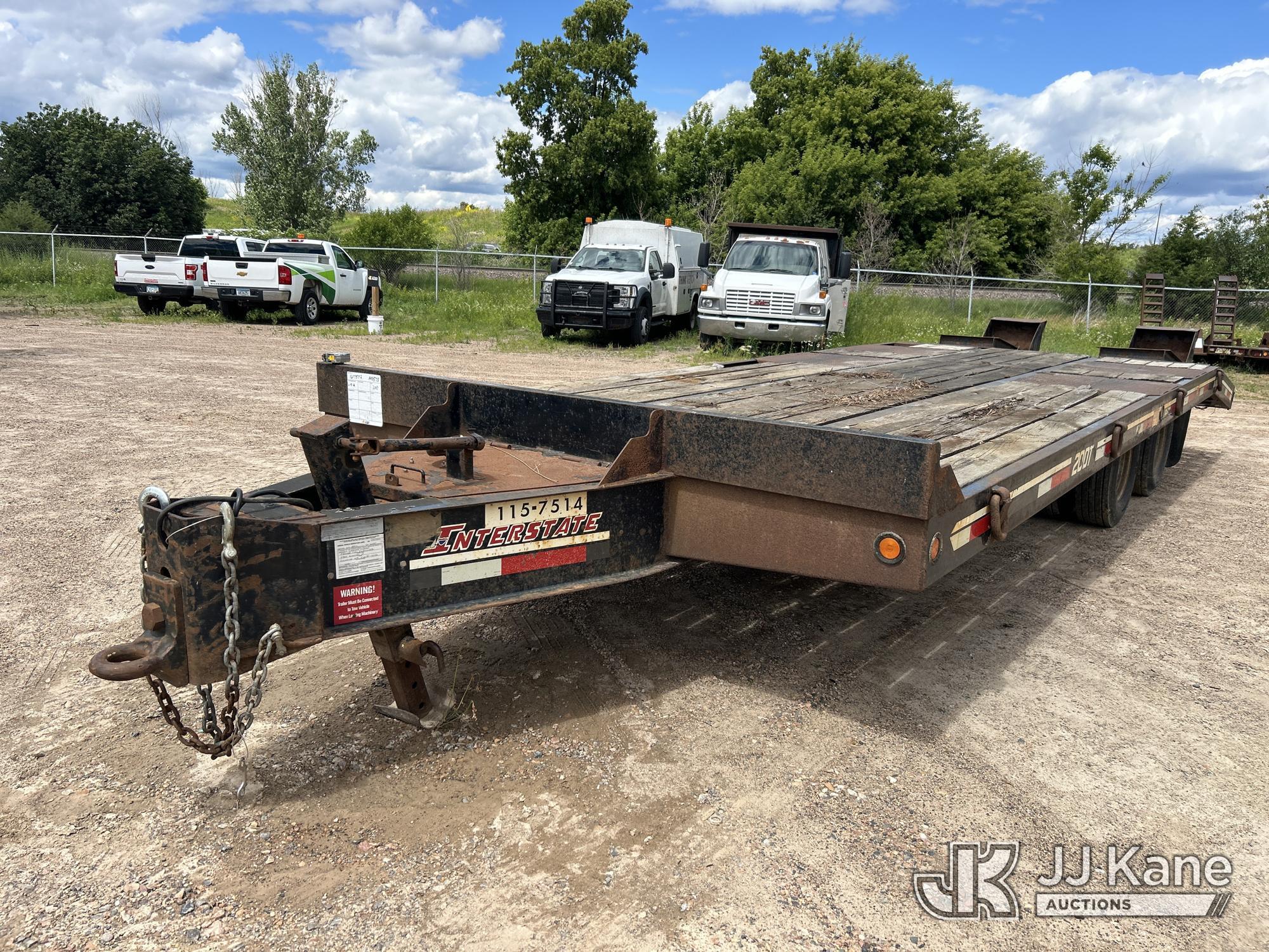 2017 Interstate Trailer in Shakopee, MN
