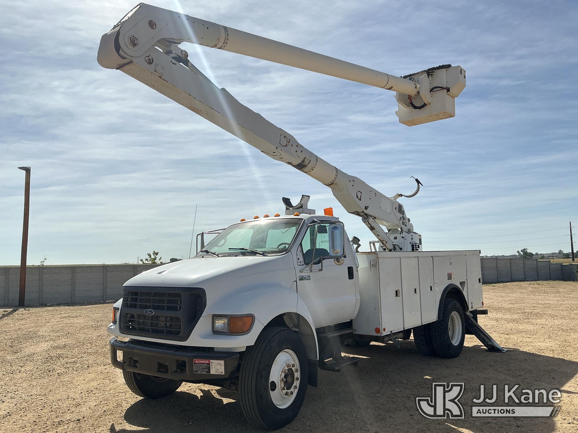 2000 FORD F750 in Fort Lupton, CO