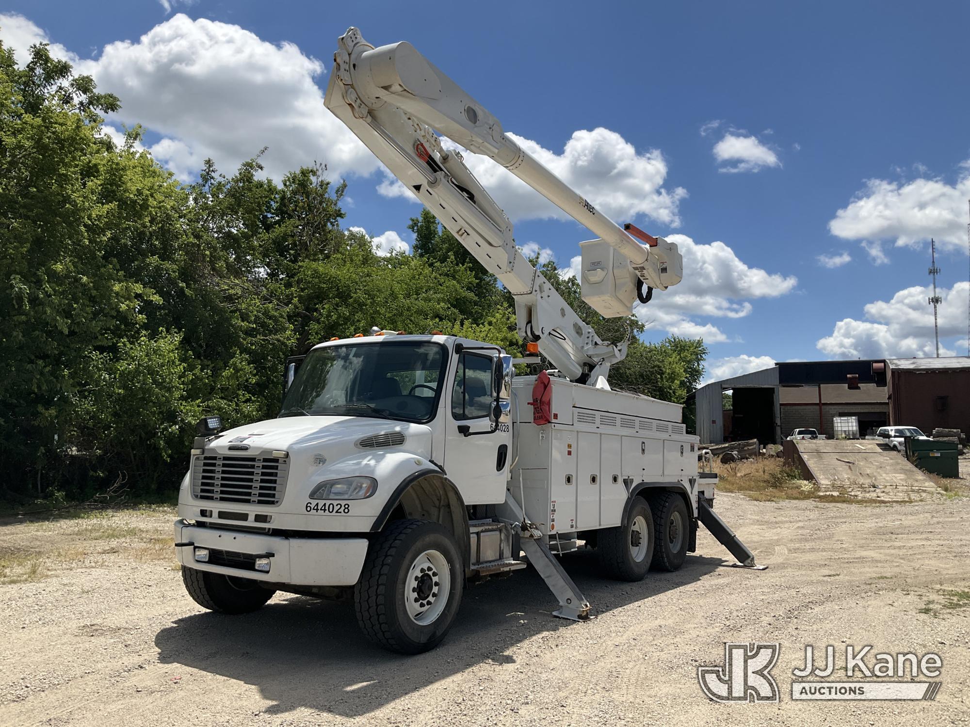 2016 FREIGHTLINER M2 106 in Des Moines, IA