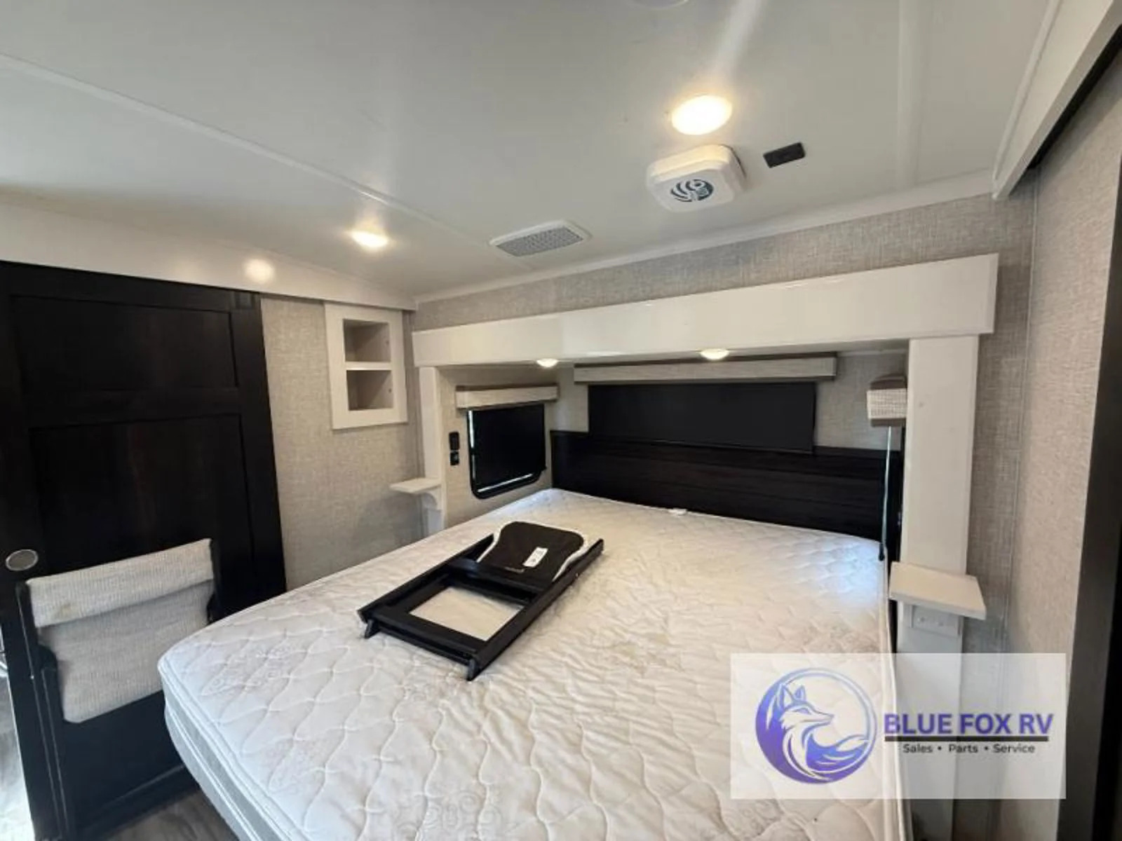 2024 Jayco Pinnacle 38FBRK in north logan UT