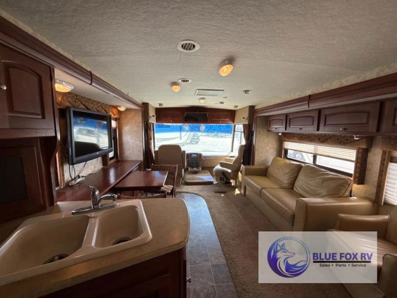 2010 Winnebago Sightseer 33C in north logan UT