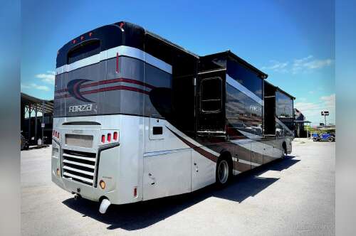 2018 Winnebago Forza 38F in la feria TX