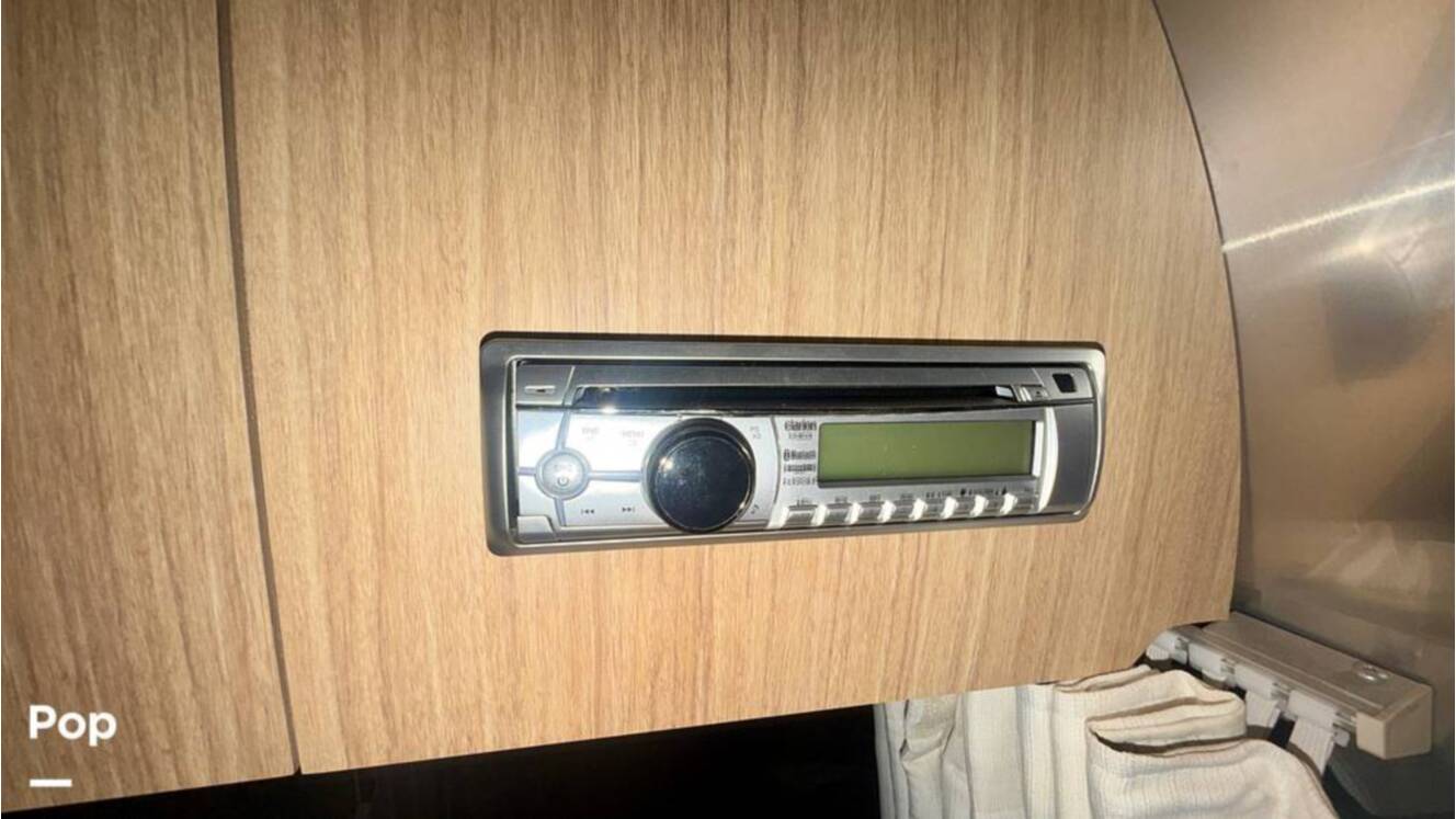 A photo of this 2017 Airstream Flying Cloud 23D