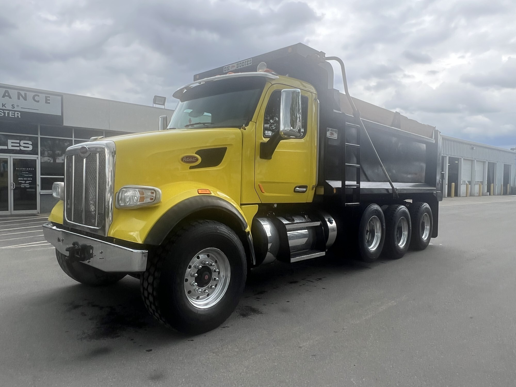2017 PETERBILT 567 in Hartford, CT