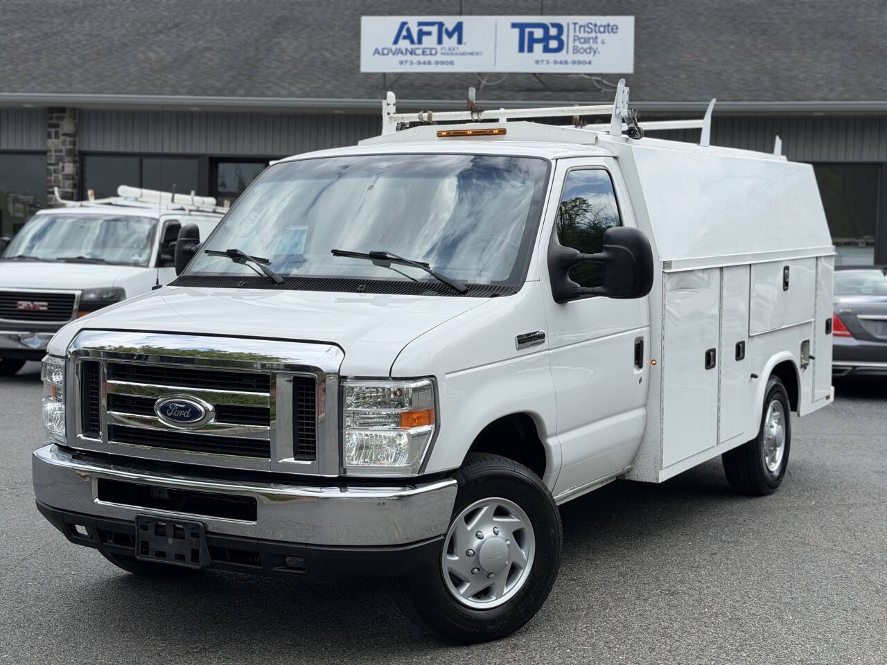 2016 FORD E-Series in Branchville, NJ