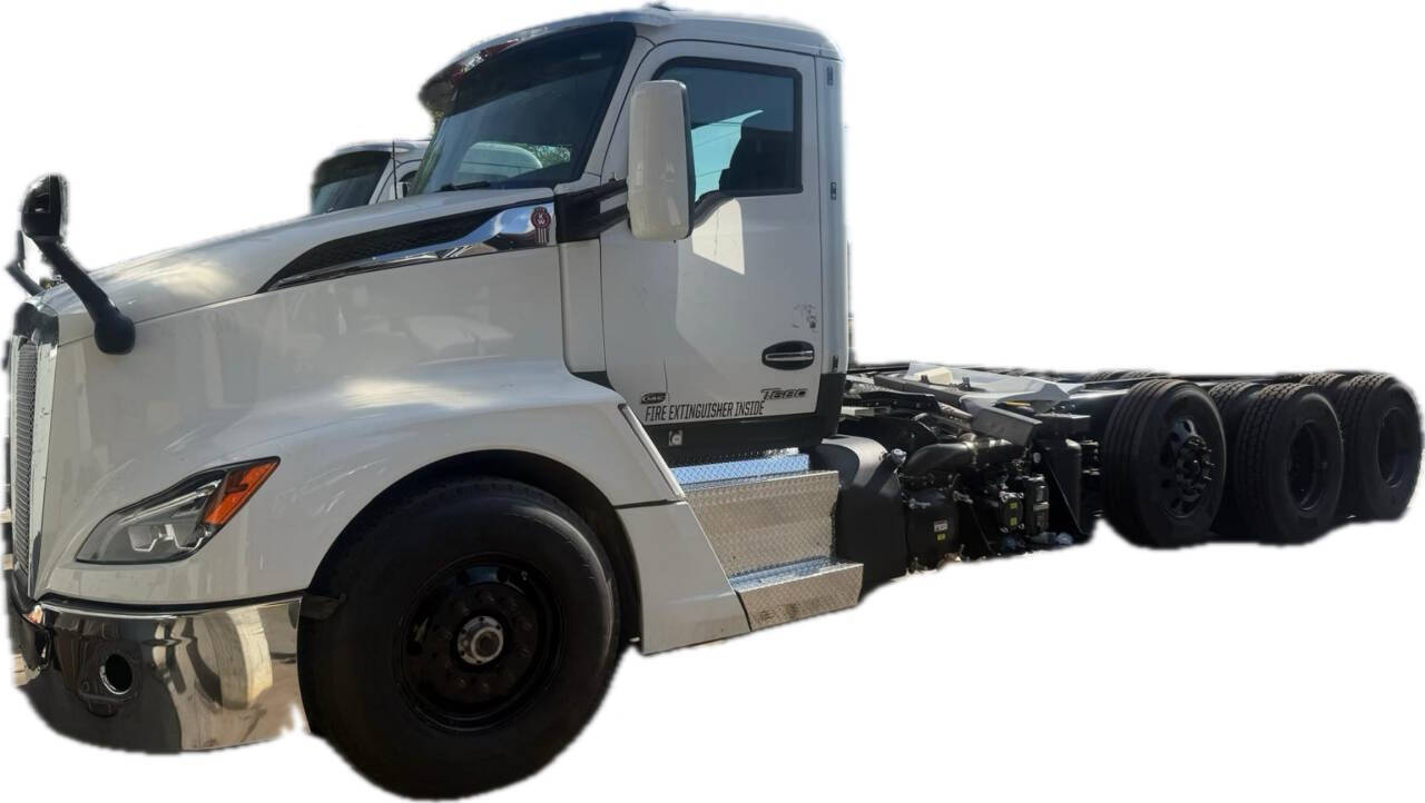 2023 KENWORTH T680 in Hickory, NC