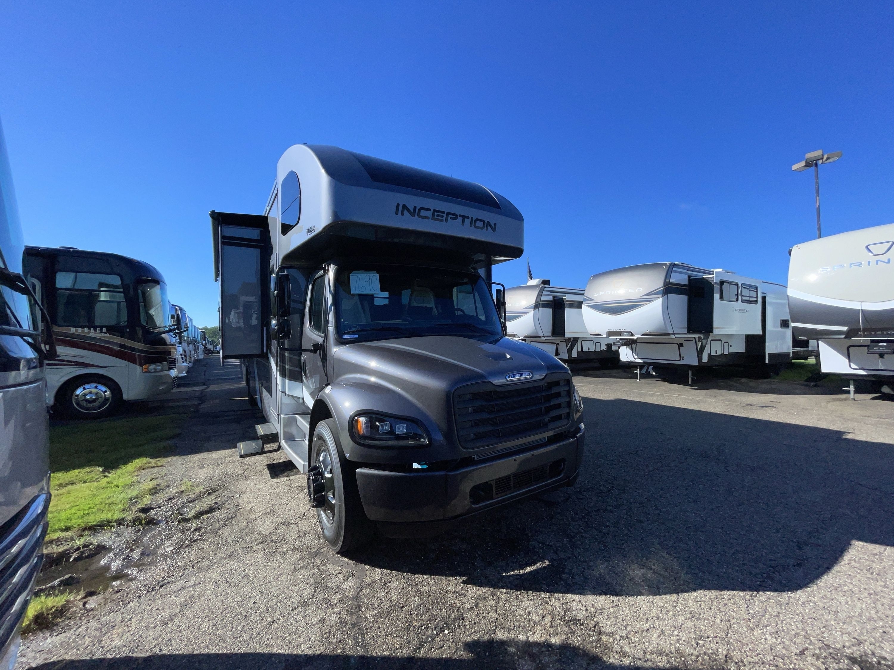 2027 Thor INCEPTION HD 38XL in akron OH