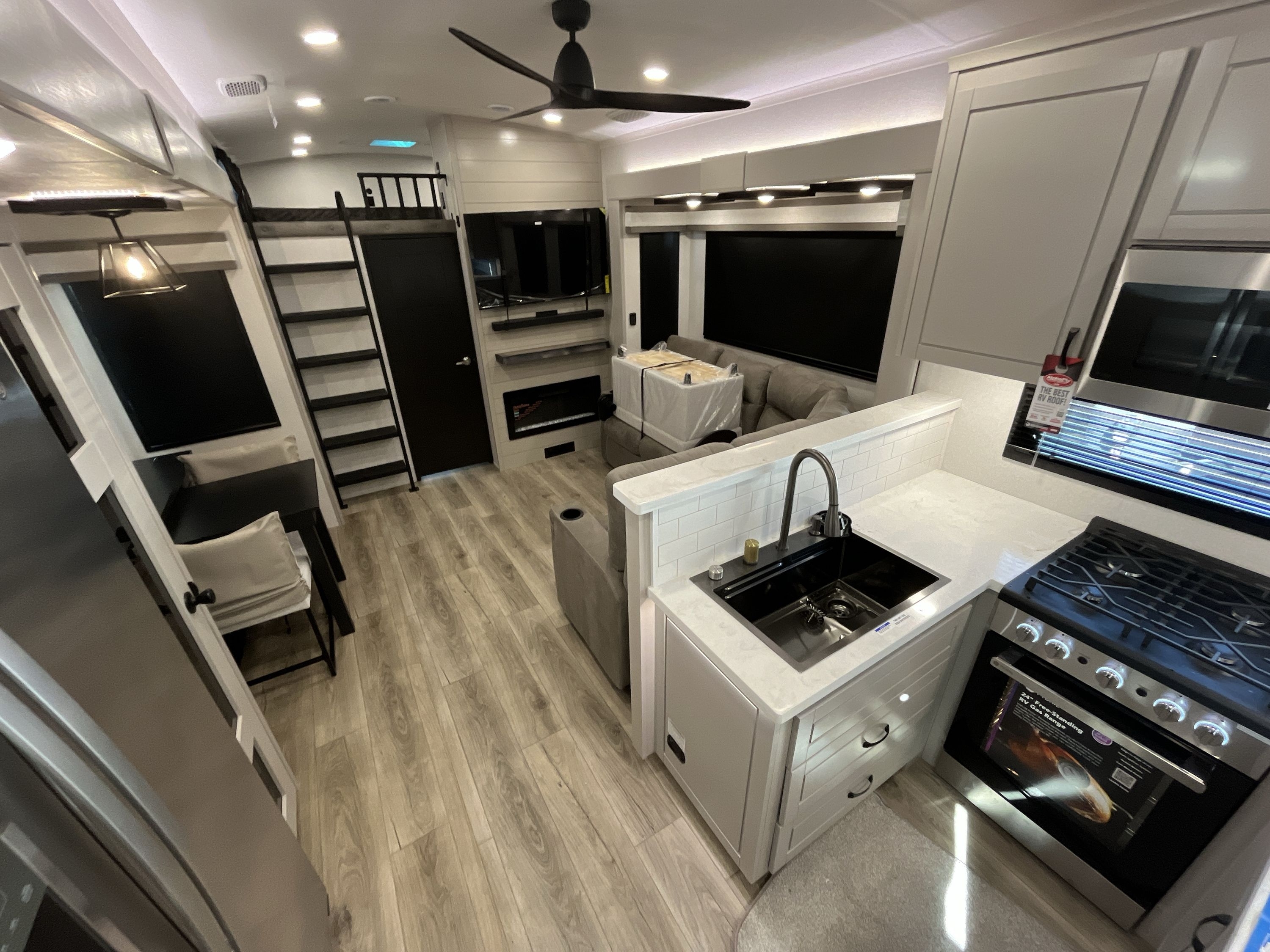 2026 Jayco NORTH POINT 395DSDB in san diego CA