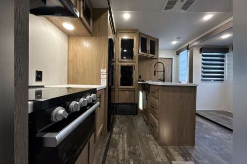 2024 Forest River ROGUE 32SUT in katy TX