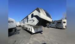 2023 Keystone ALPINE 3790FK RV