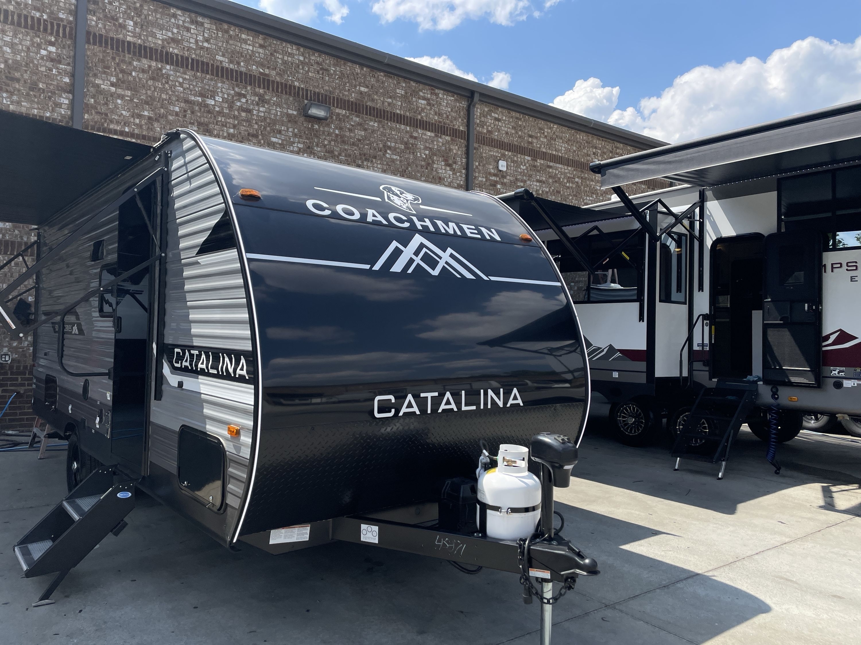 2025 Coachmen CATALINA SUMMIT 184BHSX in buford GA