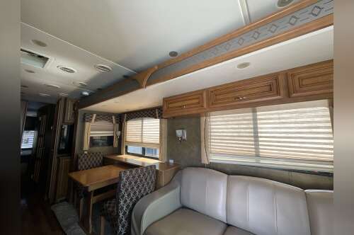2013 Newmar CANYON STAR 3810 in buford GA
