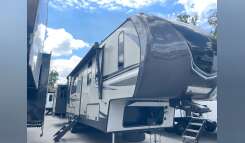 2019 Keystone SPRINTER LIMITED 3531FWDEN RV