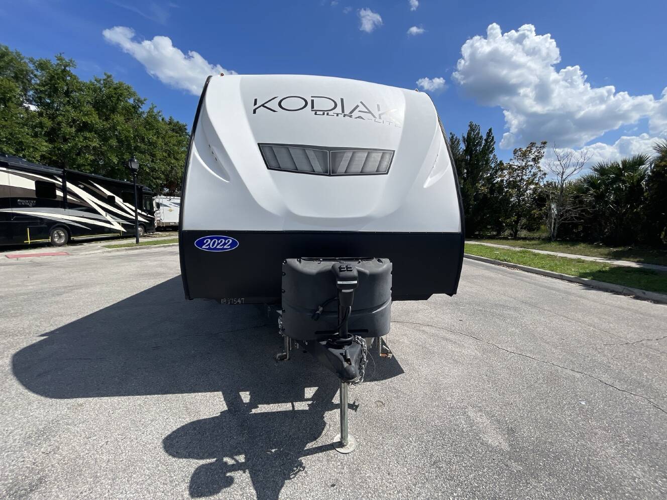 A photo of this 2022 Dutchmen KODIAK ULTRA LITE 283BHSL
