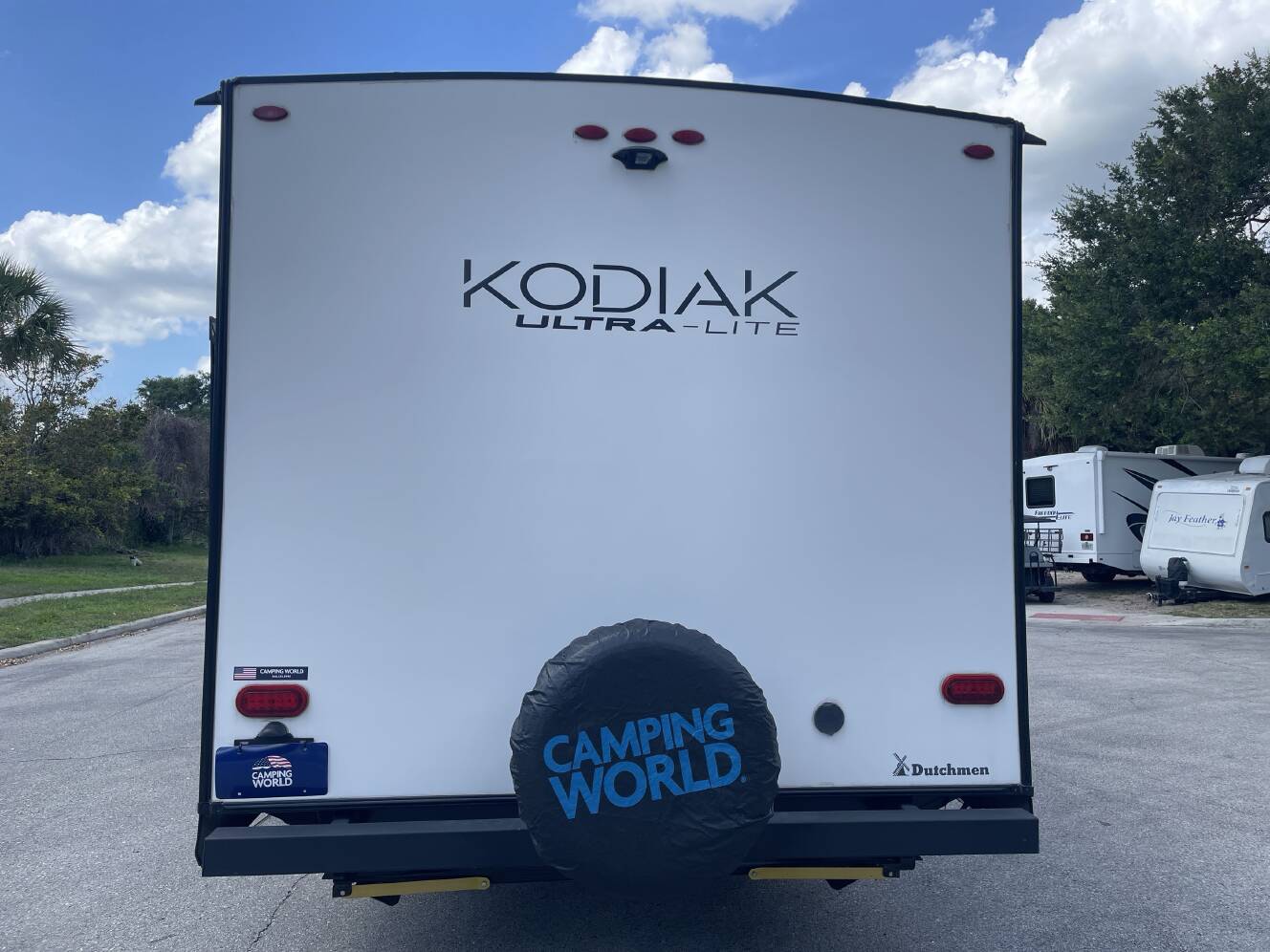 A photo of this 2022 Dutchmen KODIAK ULTRA LITE 283BHSL