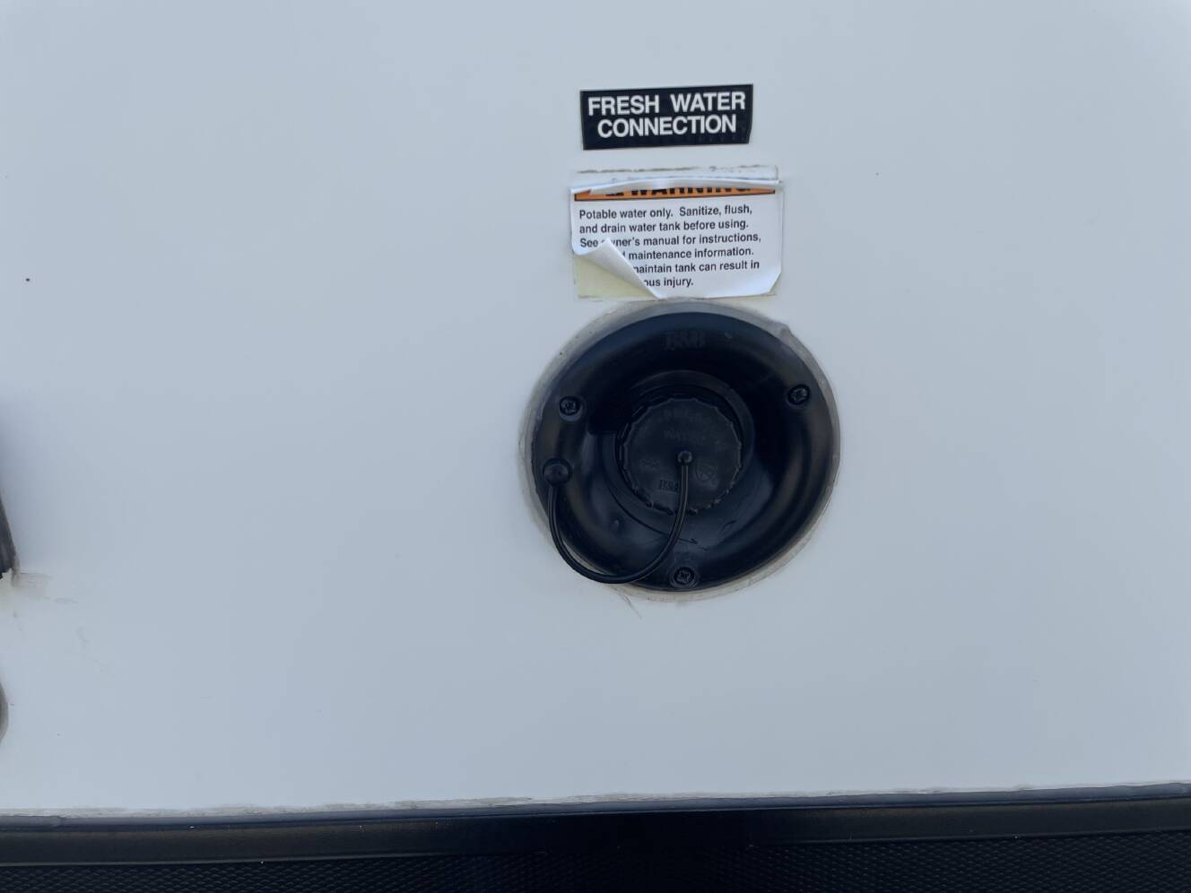 A photo of this 2022 Dutchmen KODIAK ULTRA LITE 283BHSL