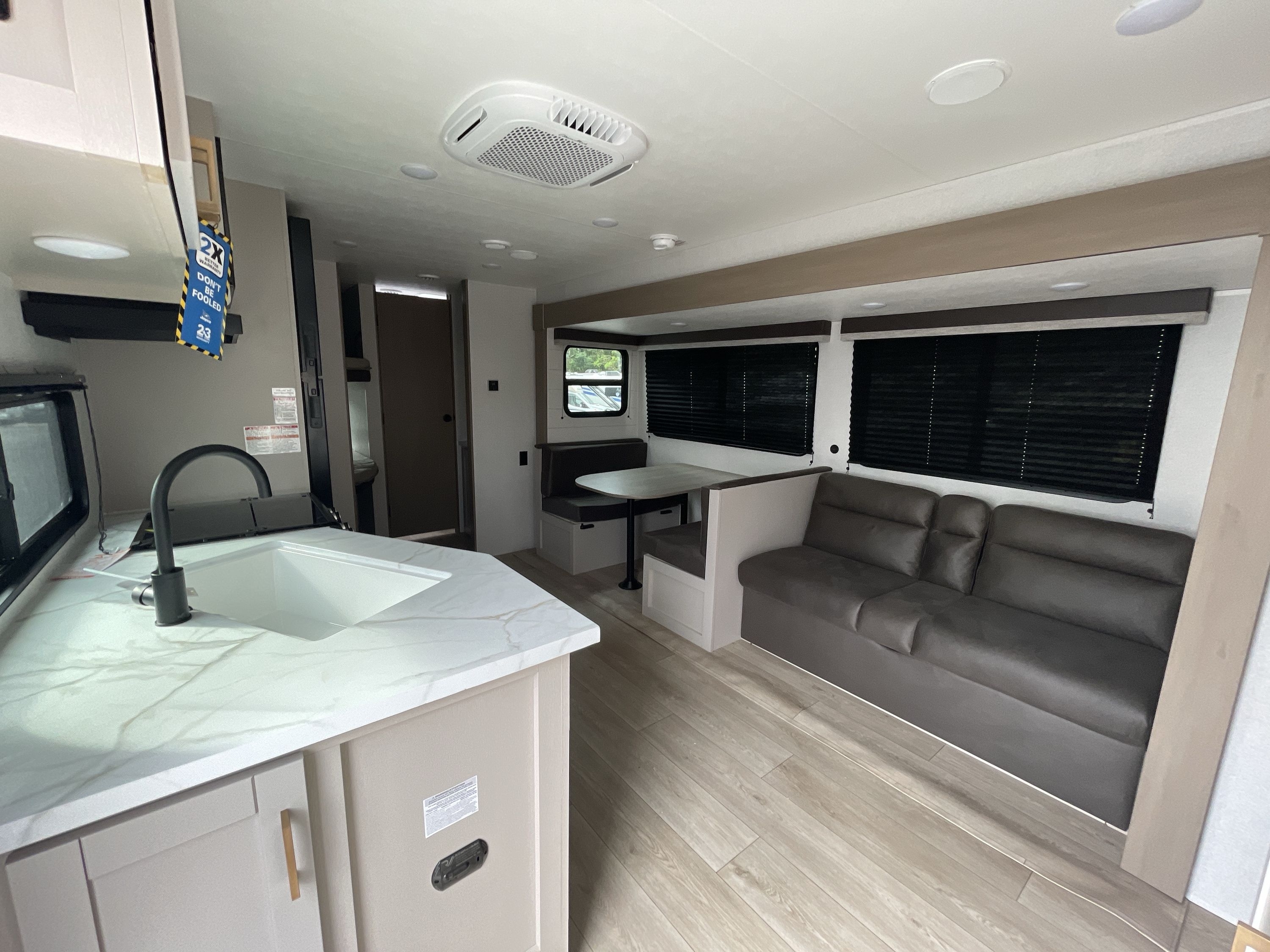 2027 Jayco JAY FLIGHT 261BHS in midway FL