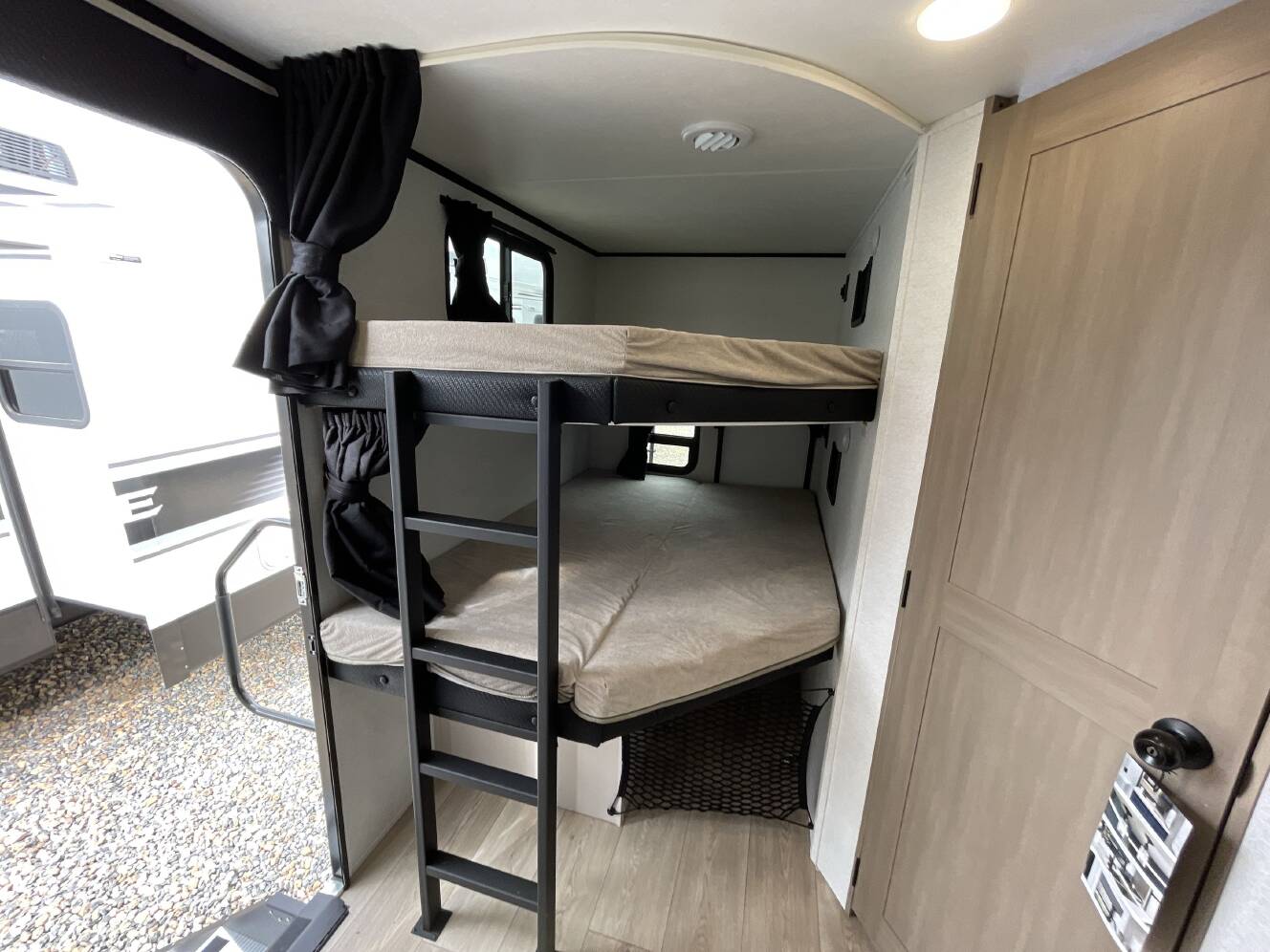 A photo of this 2027 Jayco JAY FEATHER 25BH