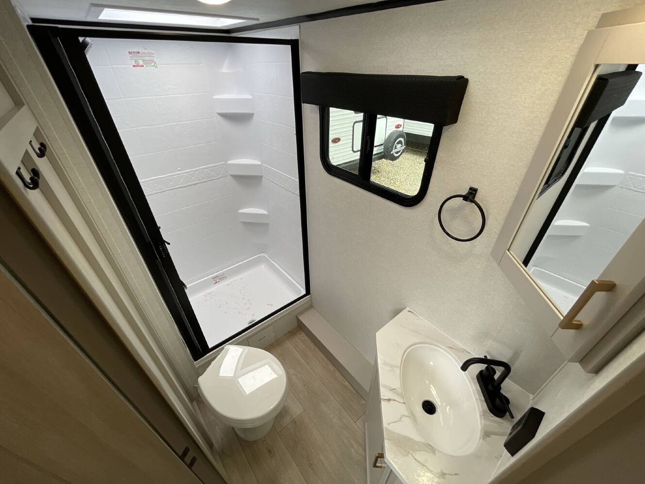 A photo of this 2027 Jayco JAY FEATHER 25BH