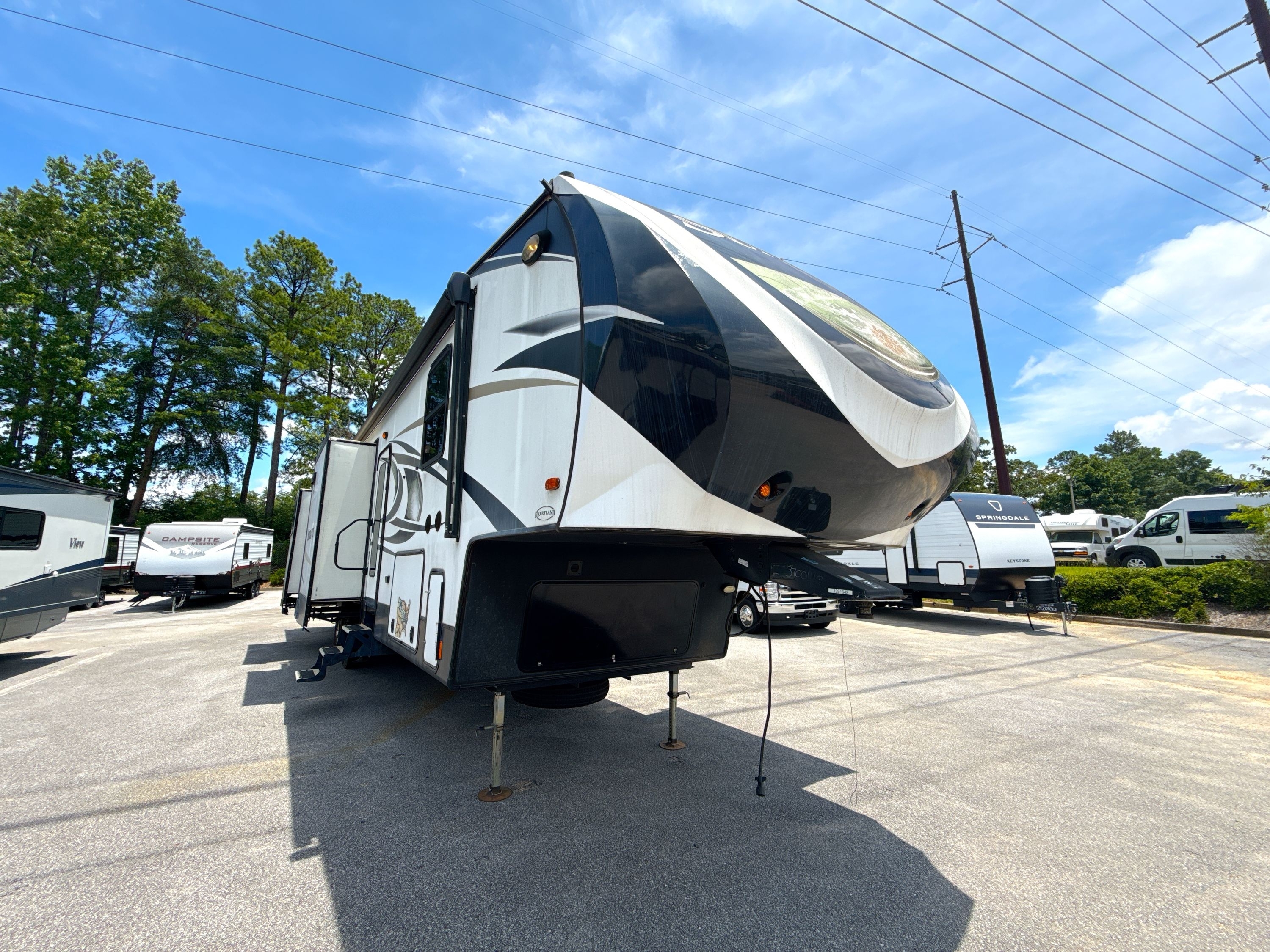 2018 Heartland SUNDANCE 3700RLB in calera AL