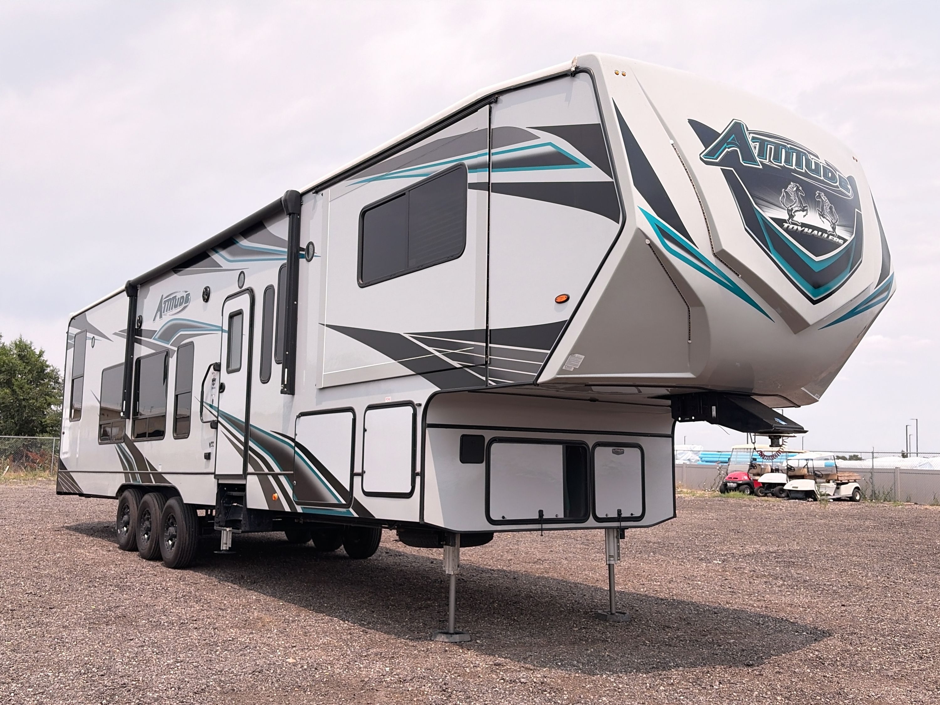 2023 Eclipse Rv ATTITUDE WIDE BODY 35GSG Fifth Wheel Toy Hauler RV