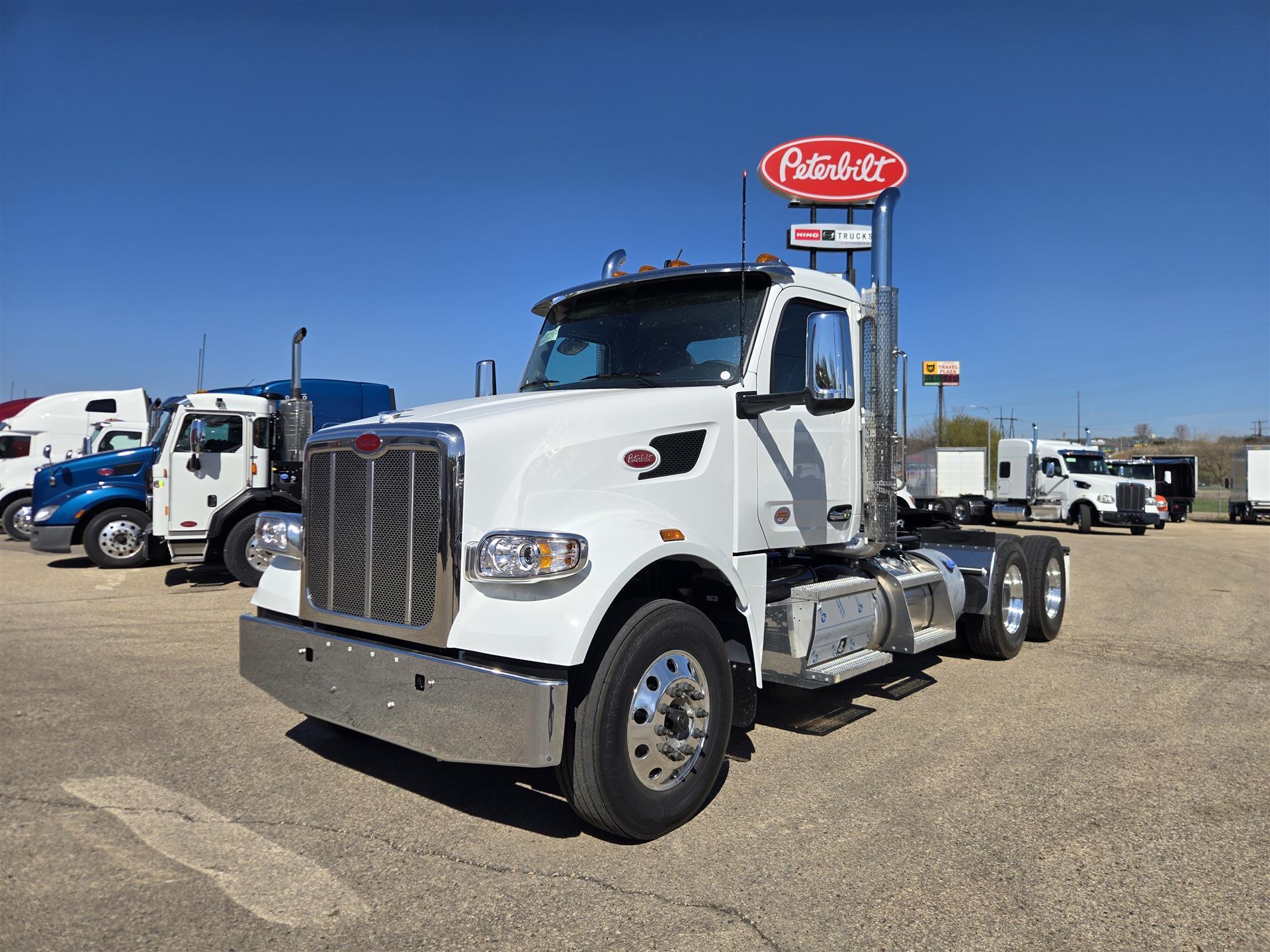 2027 PETERBILT 567 in South Saint Paul, MN