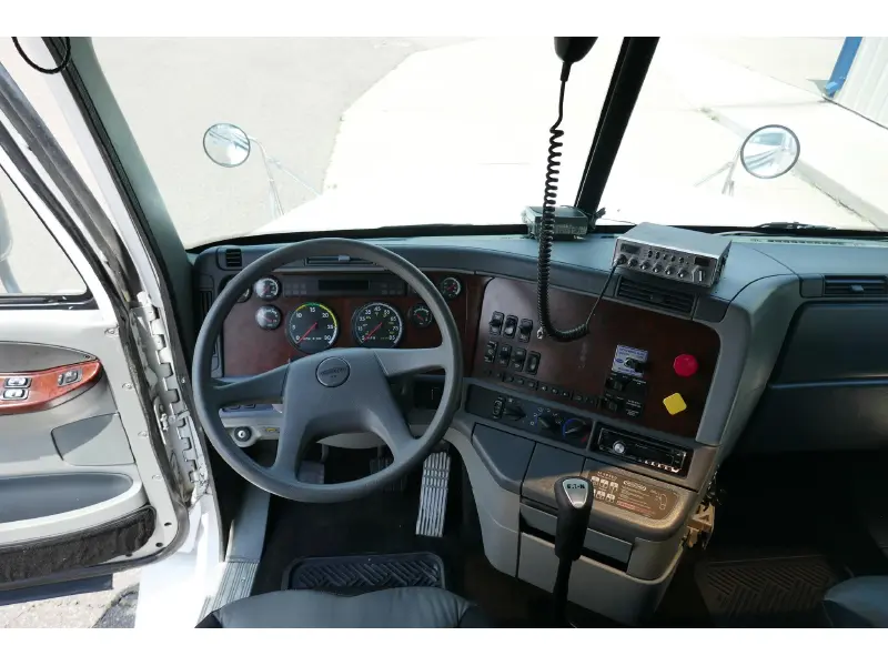 2002 FREIGHTLINER COLUMBIA