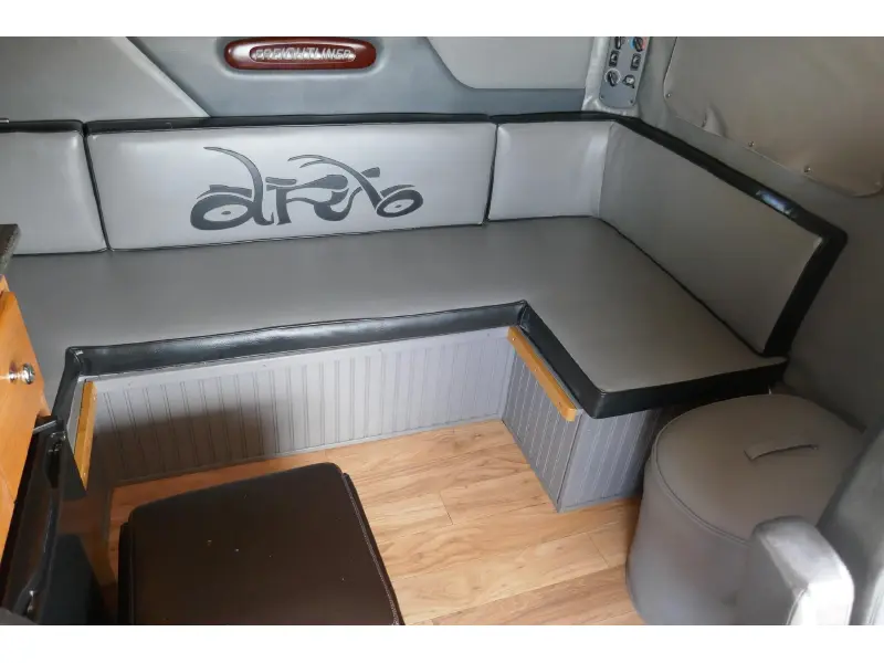 2002 FREIGHTLINER COLUMBIA