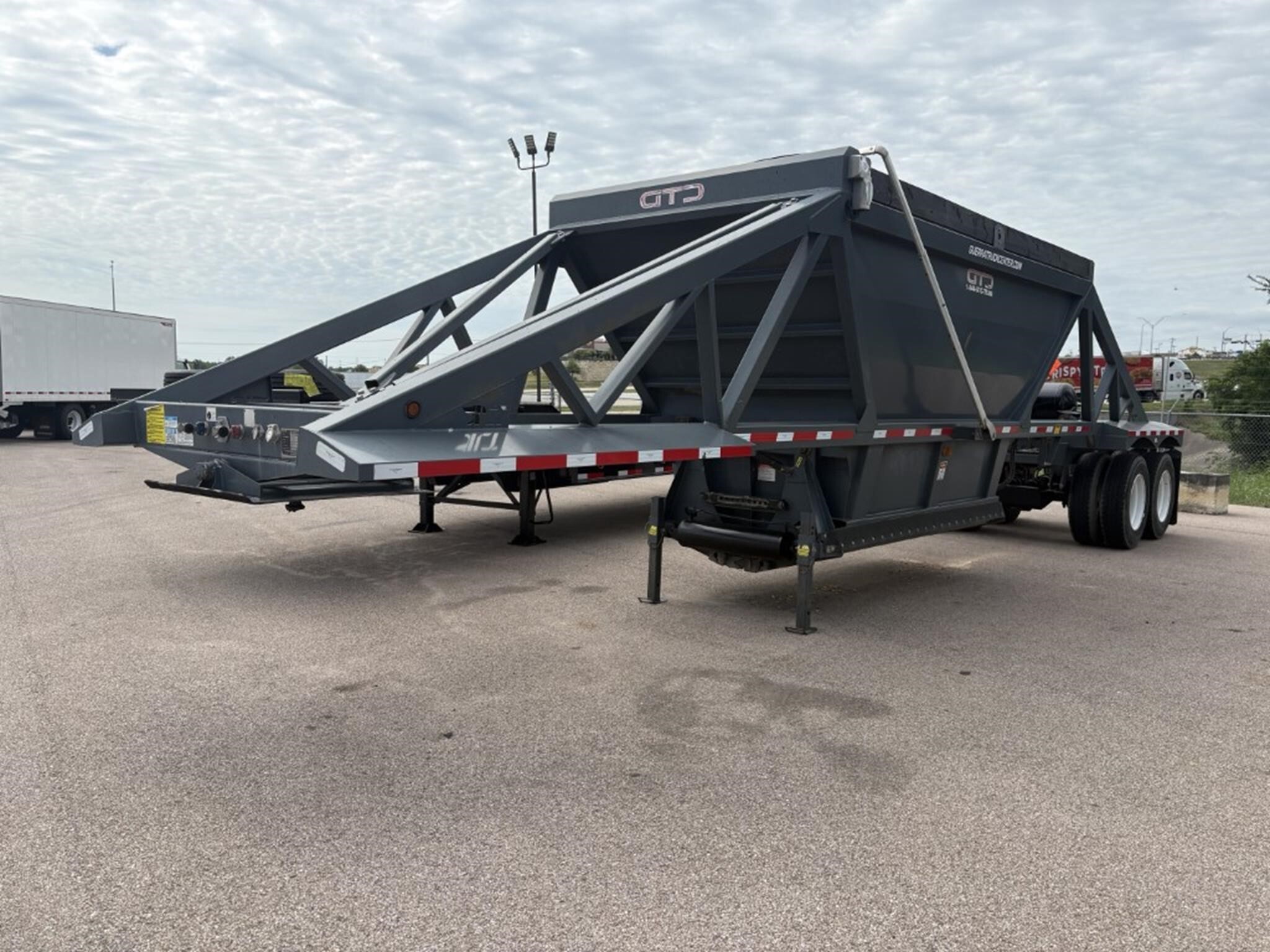 2022 IRON LITE BOTTOM DUMP in Temple, TX
