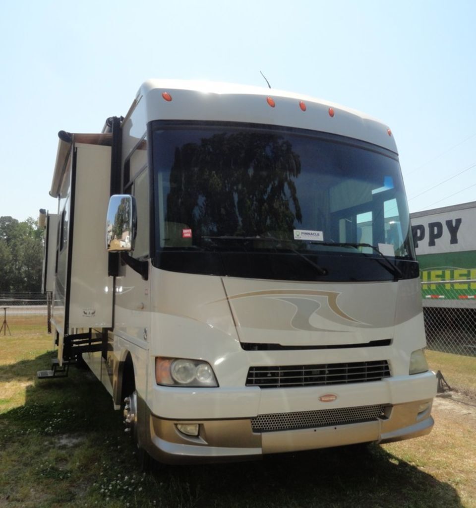 2010 Winnebago Adventurer 37F in st. george SC
