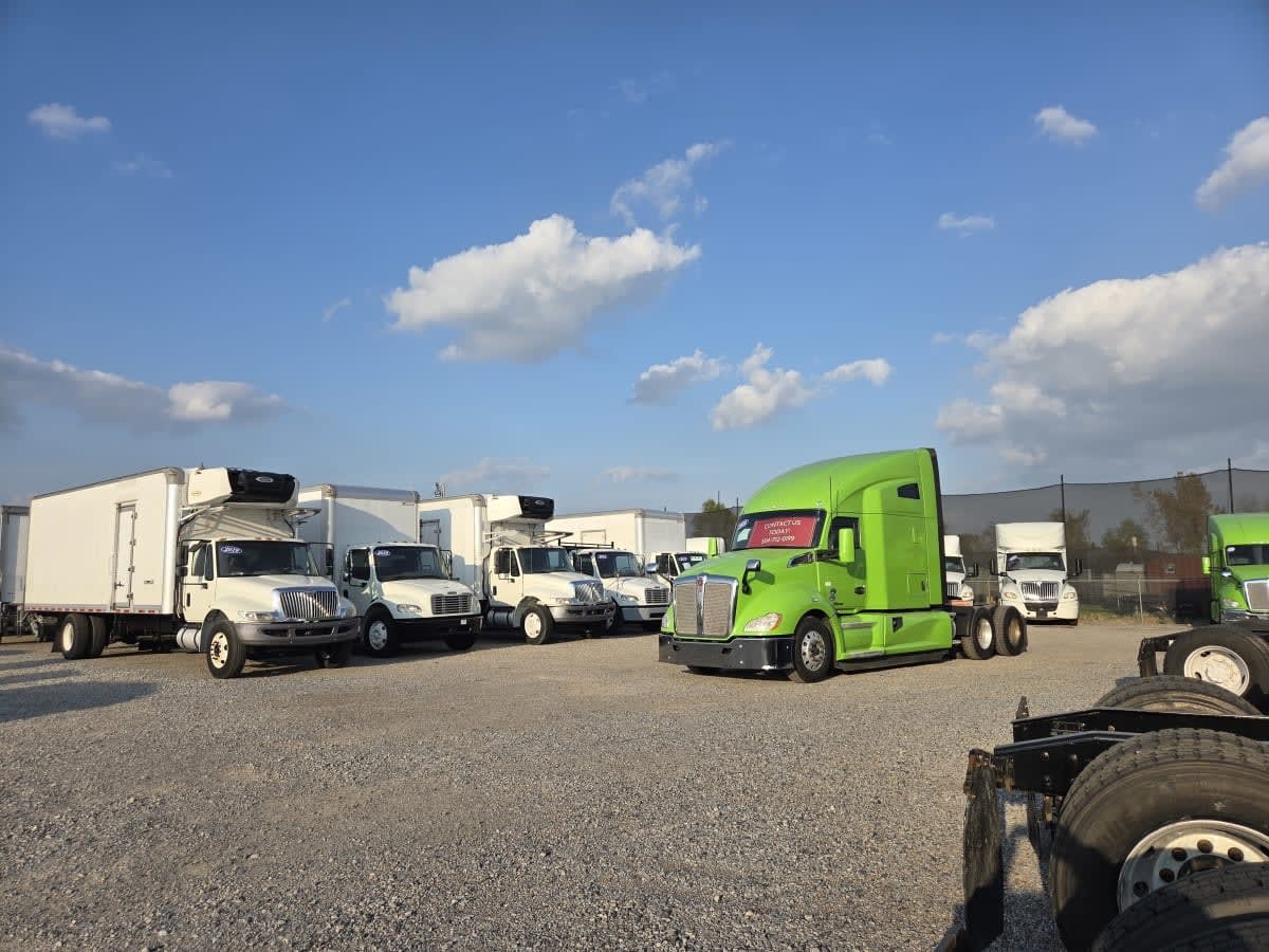 2020 KENWORTH T680 in Saint Rose, LA