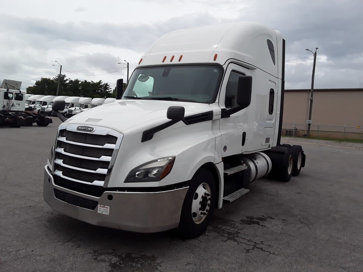 2020 FREIGHTLINER CASCADIA 126 in Nashville, TN