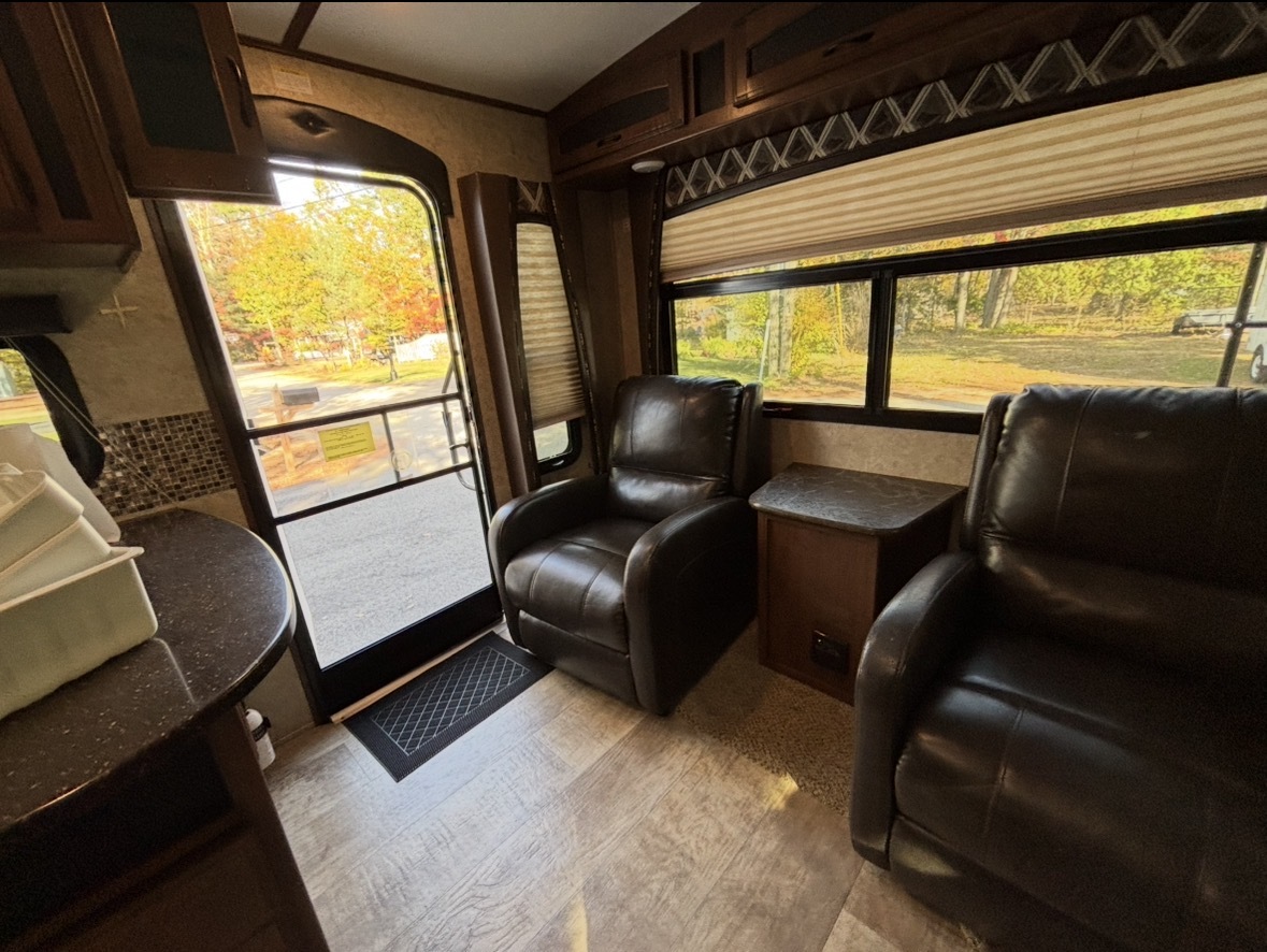 2016 Jayco WHITE HAWK 27DSRL in milton NH